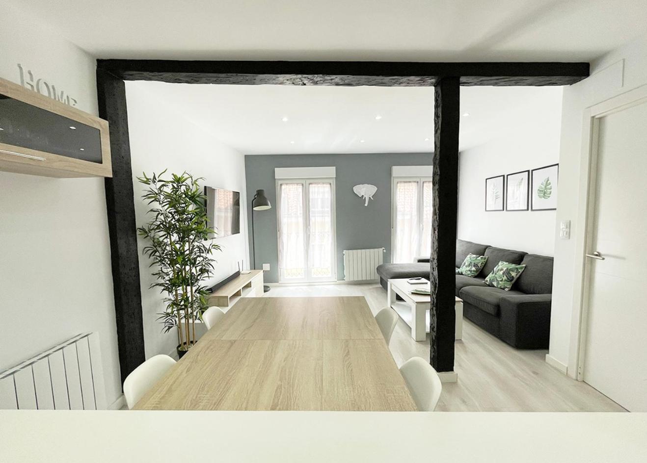 Luminoso Apartamento En Pleno Centro De Santander Exteriör bild