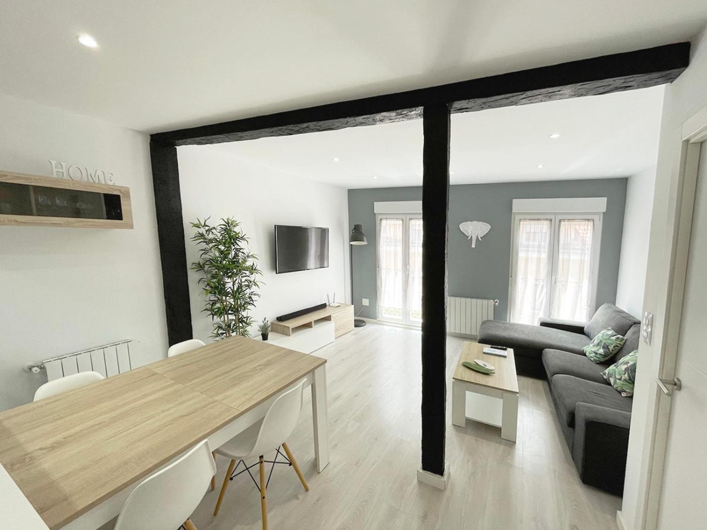 Luminoso Apartamento En Pleno Centro De Santander Exteriör bild